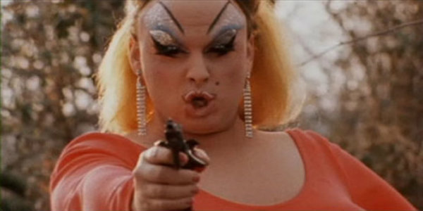 pink-flamingos-divine