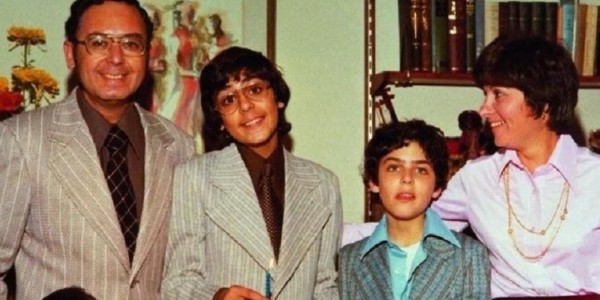 Capturing the Friedmans