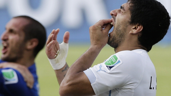 Suarez Chiellini Worldcup