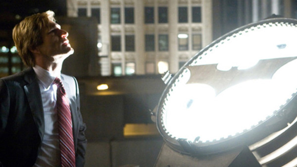 Dark Knight Aaron Eckhart Harvey Deny Bat Signal