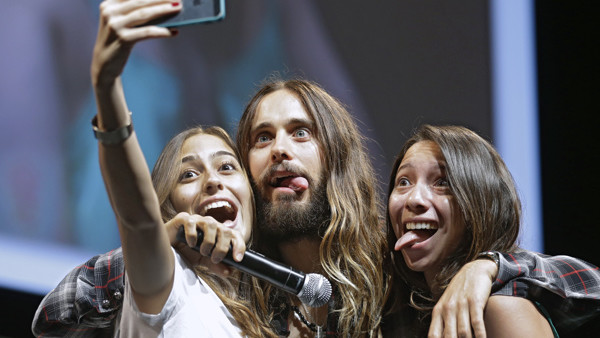 Jared Leto selfie