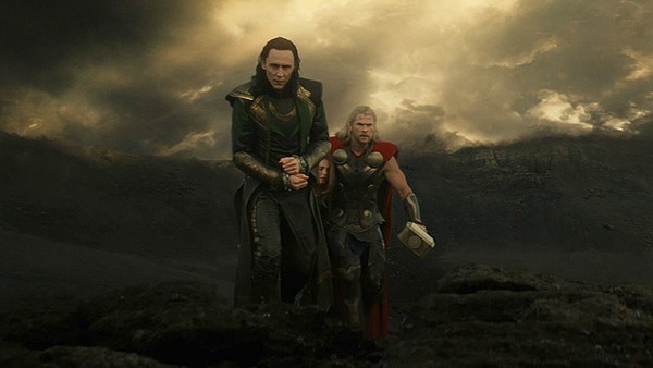 Thor The Dark World Chris Hemsworth Loki Tom Hiddleston