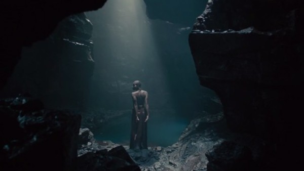 Avengers Age Of Ultron Trailer Mystery Woman