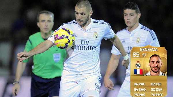 Chelseas Cesc Fabregas holds his head after he went down following a challenge during the English Premier League soccer match between Southampton and Chelsea at St Mary's Stadium, Southampton, England, Sunday, Dec. 28, 2014. (AP Photo/Tim Ireland)