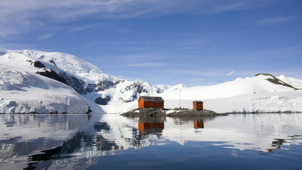 Antarctica south pole base 