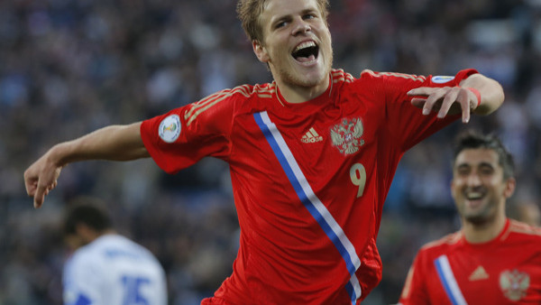 Russia's Aleksandr Kokorin celebrates his goal against Israel during the World Cup group F qualifying soccer match between Russia and Israel in St.Petersburg, Russia, Tuesday, Sept. 10, 2013. (AP Photo/Dmitry Lovetsky)