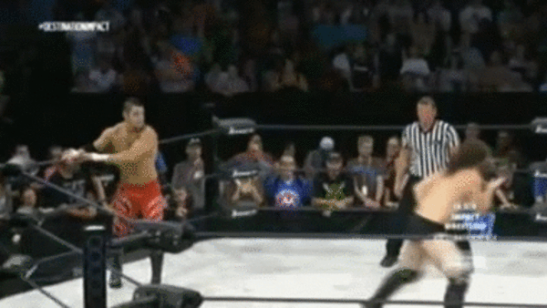 Trevor Lee Wolves Crossbody Impact