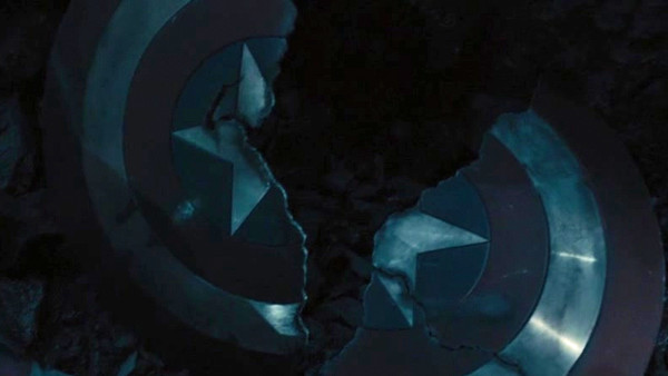 Avengers Endgame Captain America destroyed shield