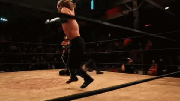 Jack Evans Trios Dive.gif