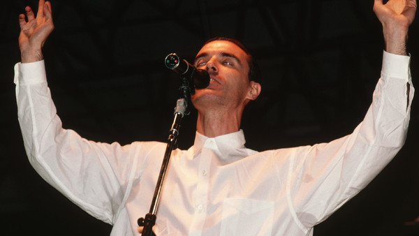 David Byrne talking Heads.jpg