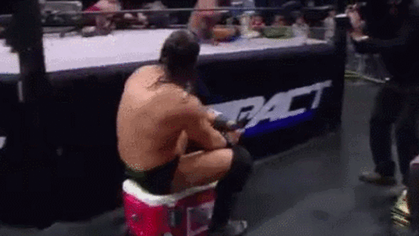 Boozer Cruiser Crash.gif