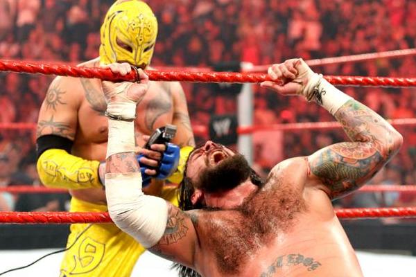 cm punk rey mysterio extreme rules 2010