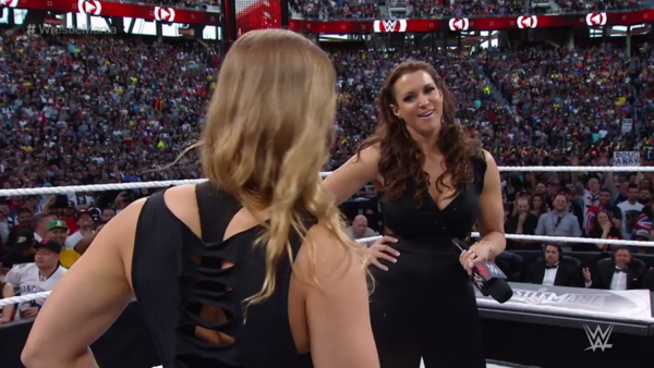 Stephanie McMahon slaps Roman Reigns