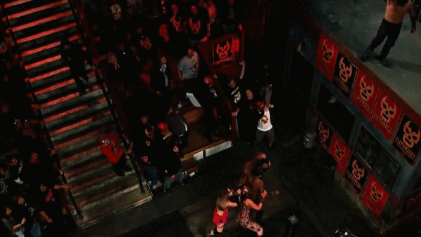 Night Claw Moonsault