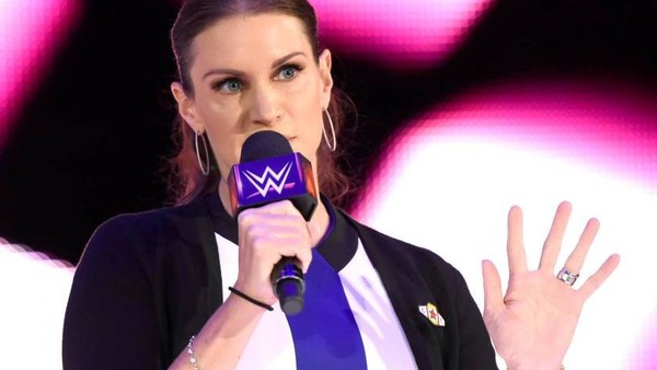 Triple H Stephanie McMahon