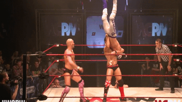 Martin Kirby Eye Poke Travis Banks