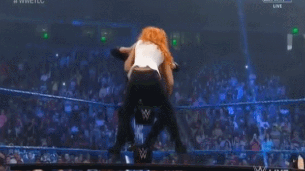 Alexa Bliss Shove Becky Lynch Table Smackdown