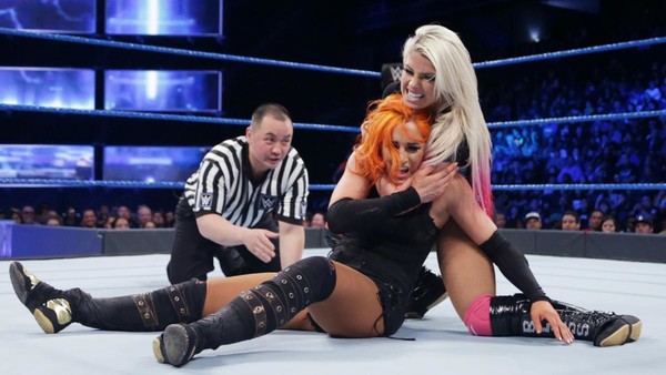 Alexa Bliss Becky Lynch