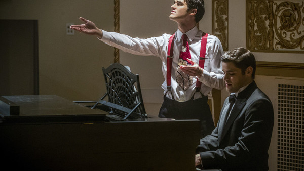 The Flash Supergirl Musical
