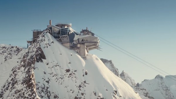 Kingsman The Golden Circle Snow Base