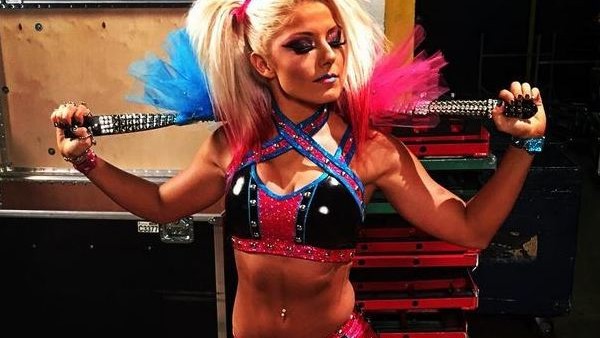 alexa bliss harley quinn