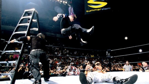 The Hardys, Edge
