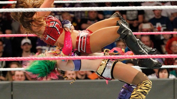 TLC 2017 Asuka Emma