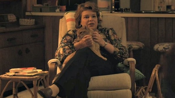 Stranger Things 2 Mrs Henderson