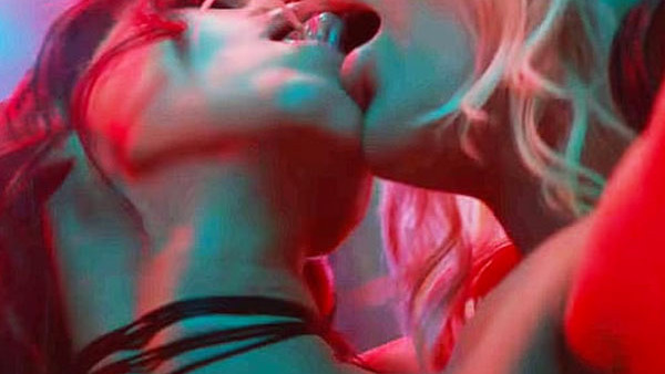 Atomic Blonde Kiss