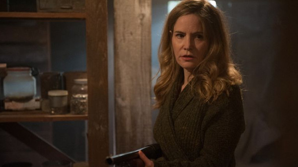 Amityville The Awakening Jennifer Jason Leigh