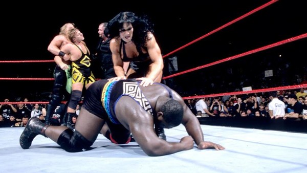 Chyna Big Bossman Owen Hart Royal Rumble 99