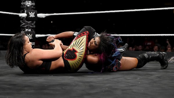 shayna baszler ember moon