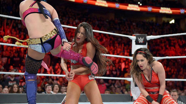 WWE Royal Rumble 2018 Asuka Brie Bella Nikki Bella