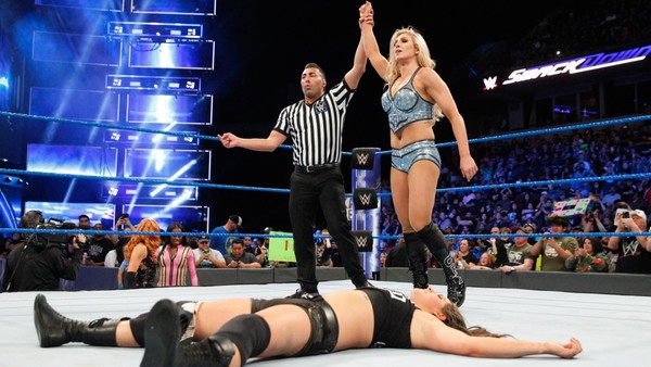 Charlotte Flair Sarah Logan