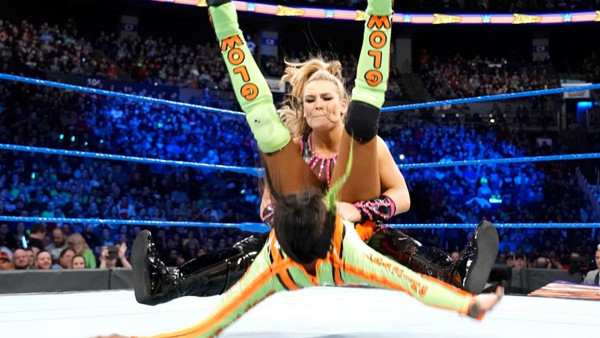 WWE Fastlane 2018 Natalya Naomi