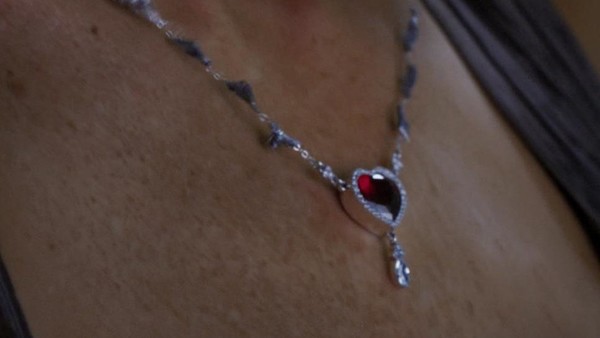 Iron Man 3 Pepper's necklace