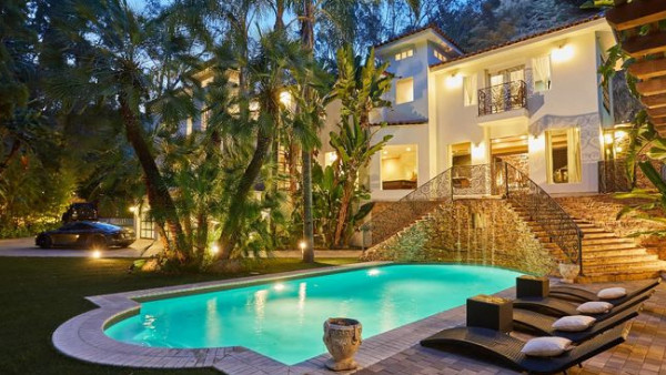 The Miz Maryse House