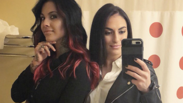 Sonya Deville Zahra Schreiber
