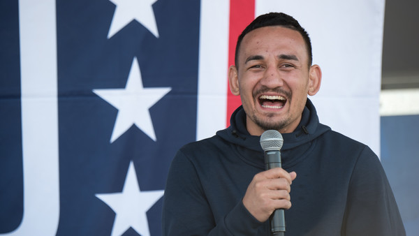 Max_Holloway_180428 D SW162 1532_ 27918239868 