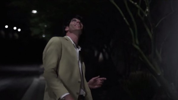 2am The Smiling Man 21 1050x581