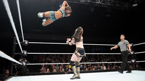tegan nox dive