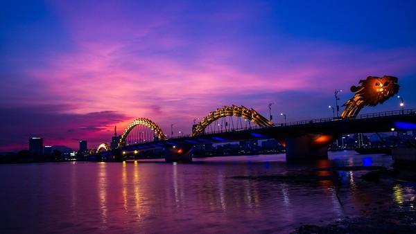 Asian Illuminated Dragon Bridge Night Architecture 918547