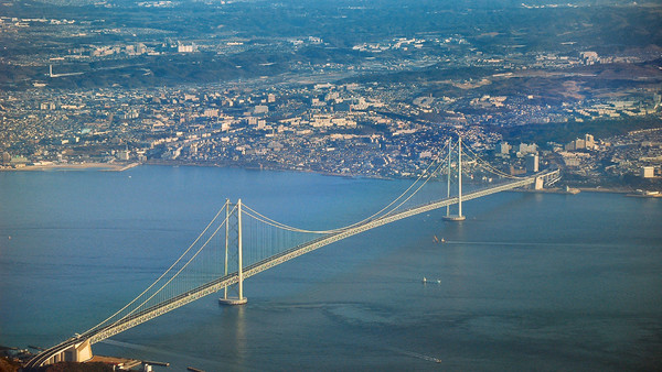 1920px Akashi Bridge