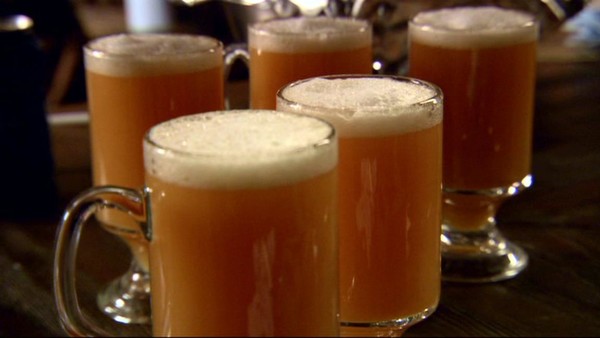 Glasses of Butterbeer