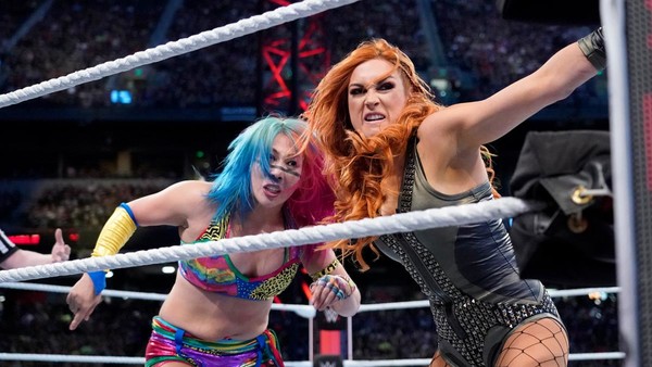 Becky Lynch Asuka