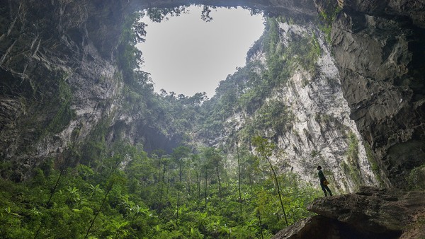 1920px Son Doong Cave DB (3)