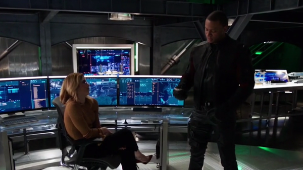 Arrow Felicity Smoak John Diggle 