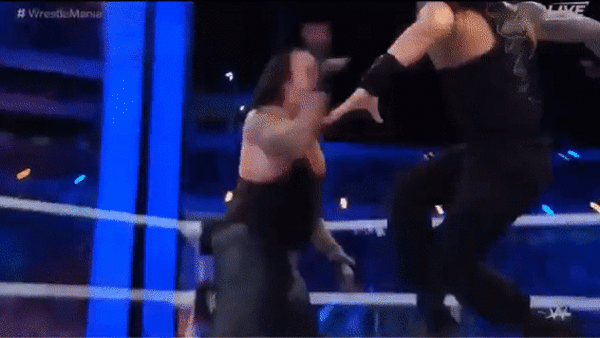 WrestleMania 33 Undertaker Chair Chokeslam
