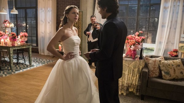 Arrowverse Supergirl Batwoman Flash Arrow