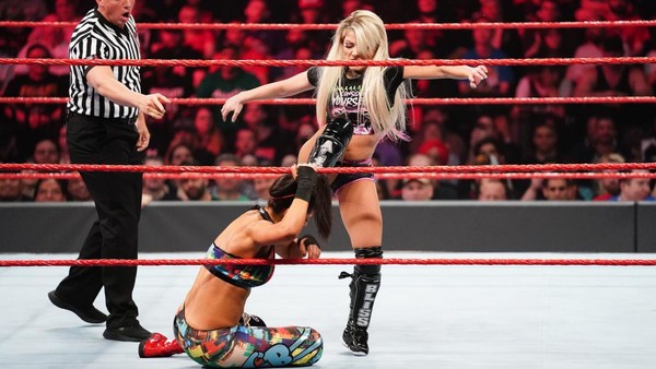 alexa bliss bayley